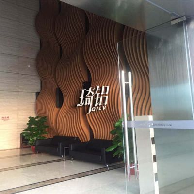 弧形鋁方通073