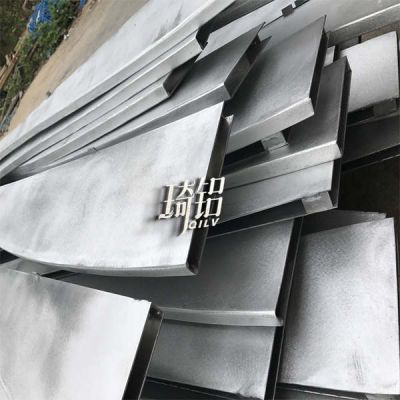 弧形鋁方通297
